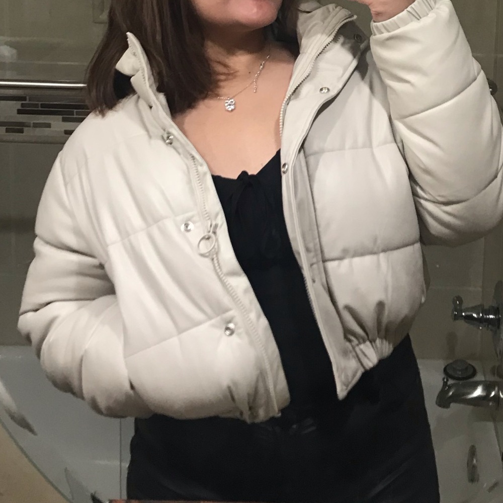 Cropped puffer jacket✨